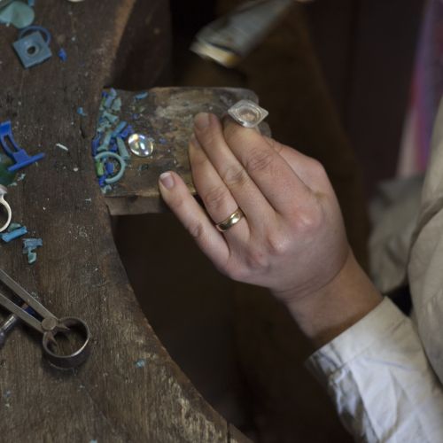 Atelier de Sylvie Doagio, créatrice de bijoux